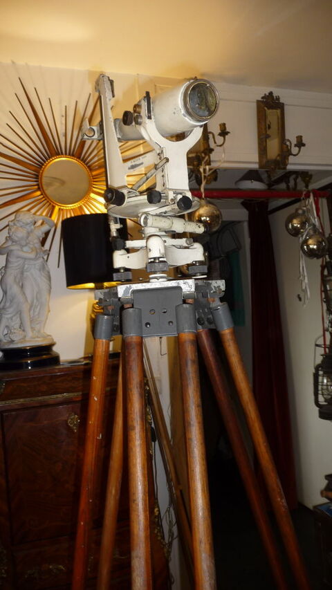 Tr�pied de lunette astronomique 260 Trappes (78)