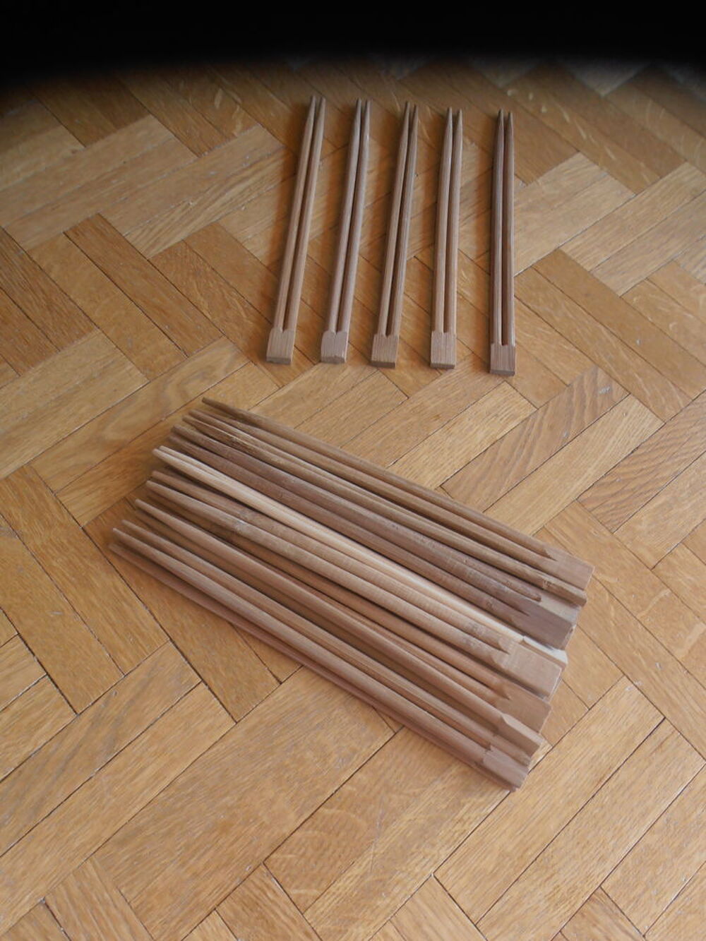 Baguettes chinoises en bois fonc&eacute; (54) Cuisine