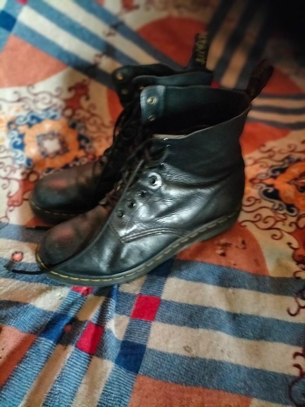 Boots a lacets cuir Martens airwair pointure 41 bon &eacute;tat Chaussures