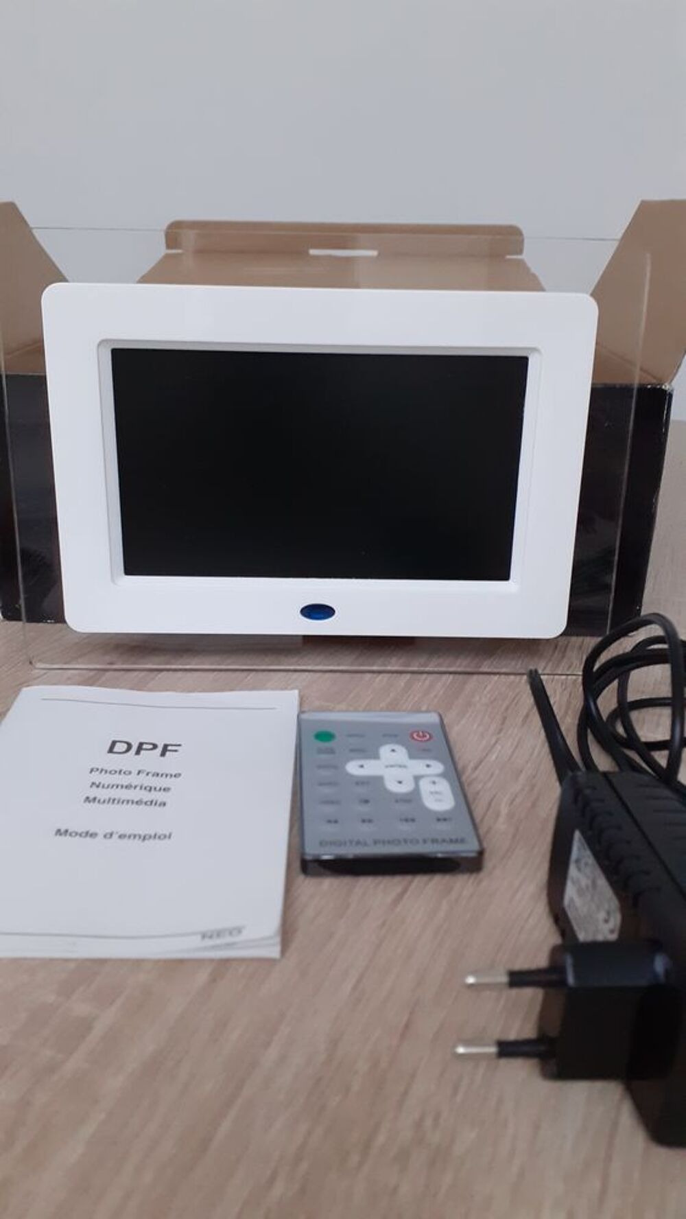 CADRE PHOTO NUMERIQUE
NEO EMOTION 7'' Dcoration