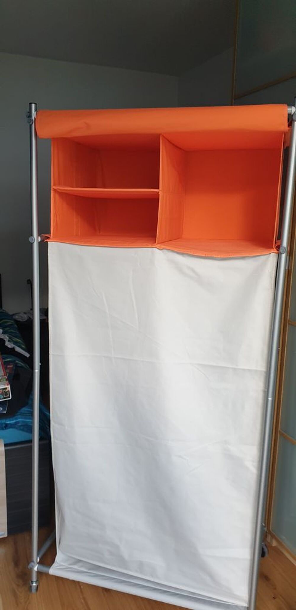 ARMOIRE EN TOILE WENKO 
BLANC /ORANGE 75x160x50 cm
Meubles