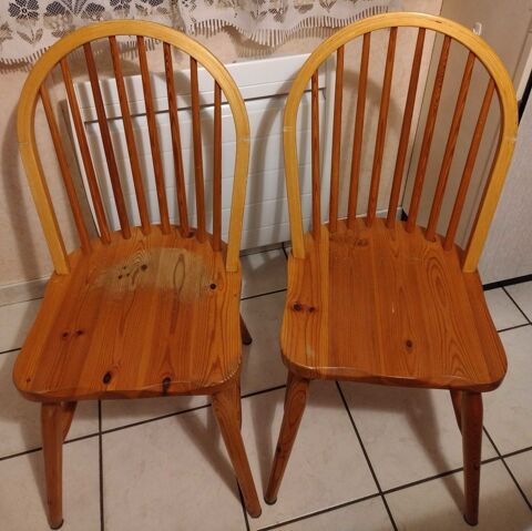 2 chaises en pin 18 Quincieux (69)