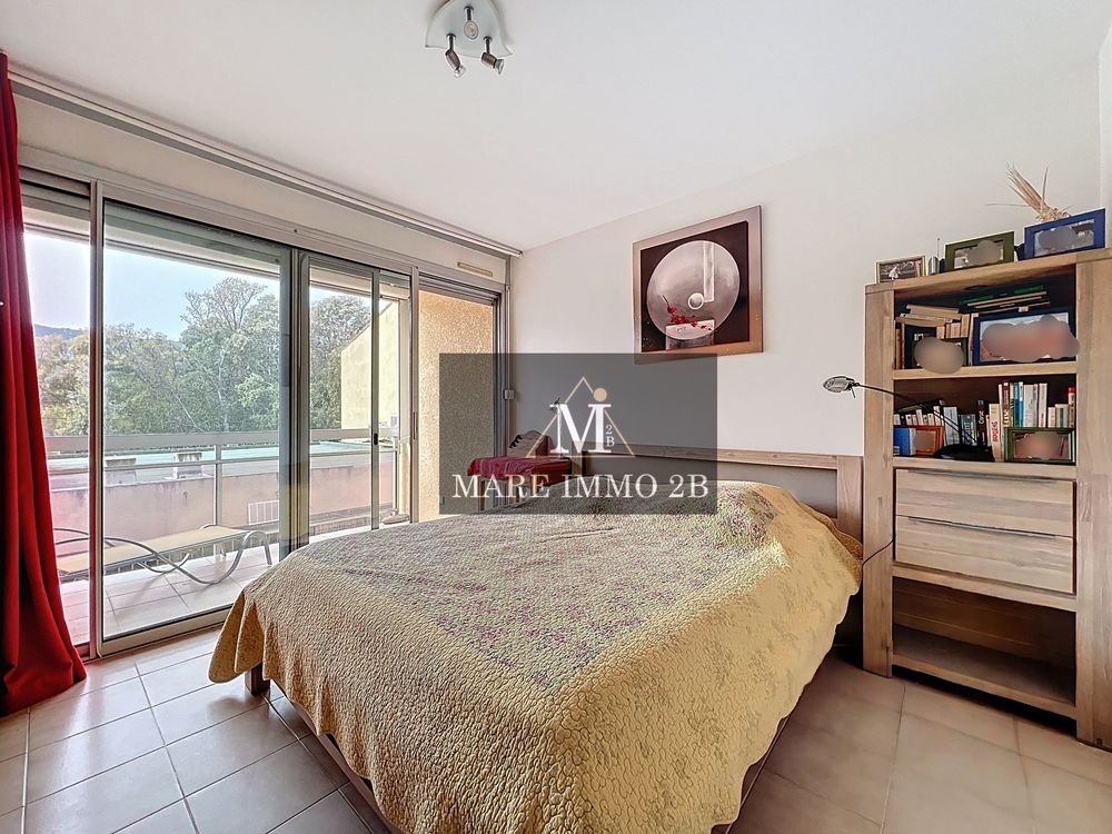 Vente Appartement Appartement de type 2 pièces avec terrasse, loggia et garage Calvi