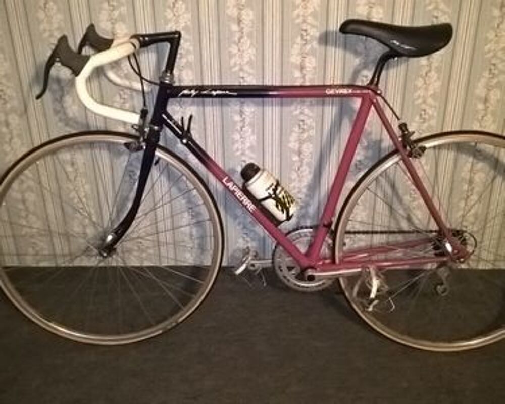 V&eacute;lo de course LAPIERRE de 1992 Vélos