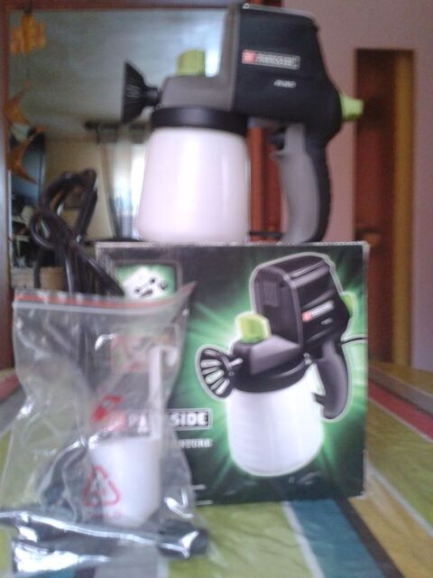 PISTOLET A PEINTURE ELECTRIQUE PARKSIDE. 25 Fr�vent (62)