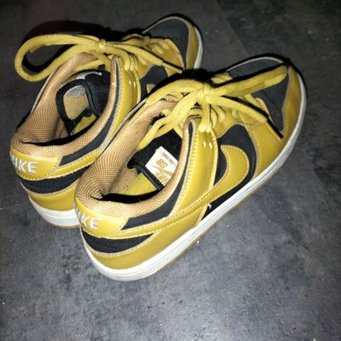Basket Nike SB dunk pro pointure 40 très bon état 48 Cachan (94)