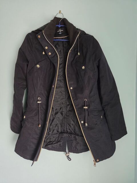 Manteau d'hiver noir chic & chaud ? Capuche, détails dorés 20 Saint-Denis (93)