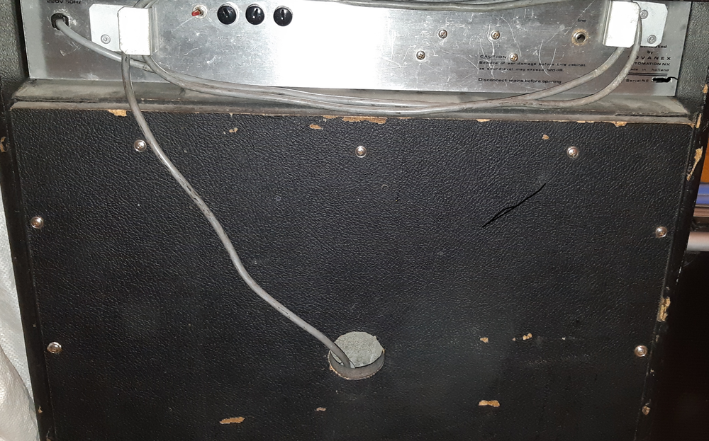 ANCIEN AMPLI POUR GUITARES BASSE Instruments de musique