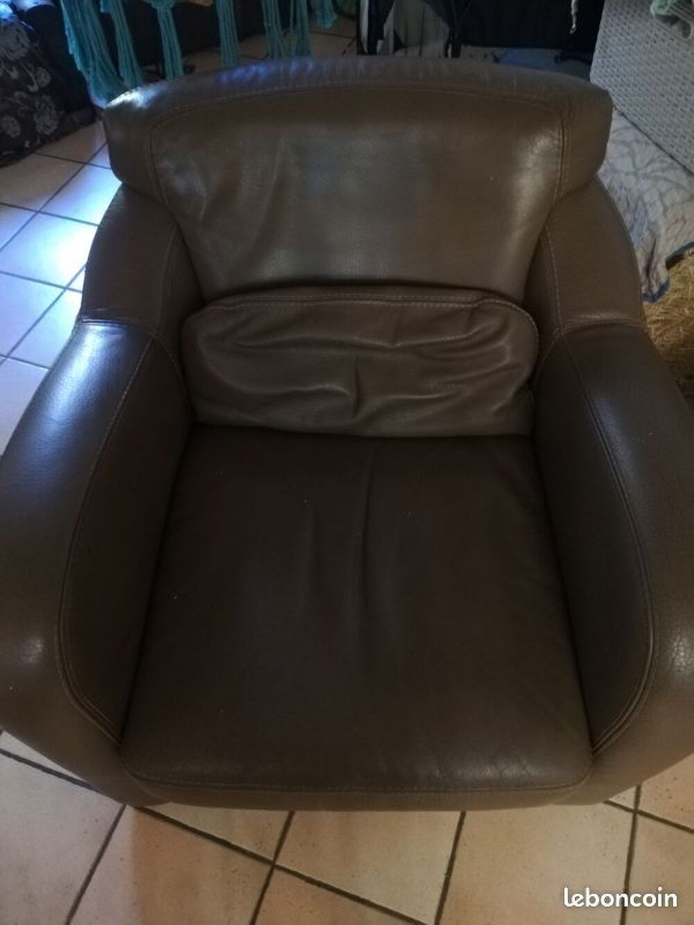canap&eacute; et fauteuil cuir v&eacute;ritable Meubles
