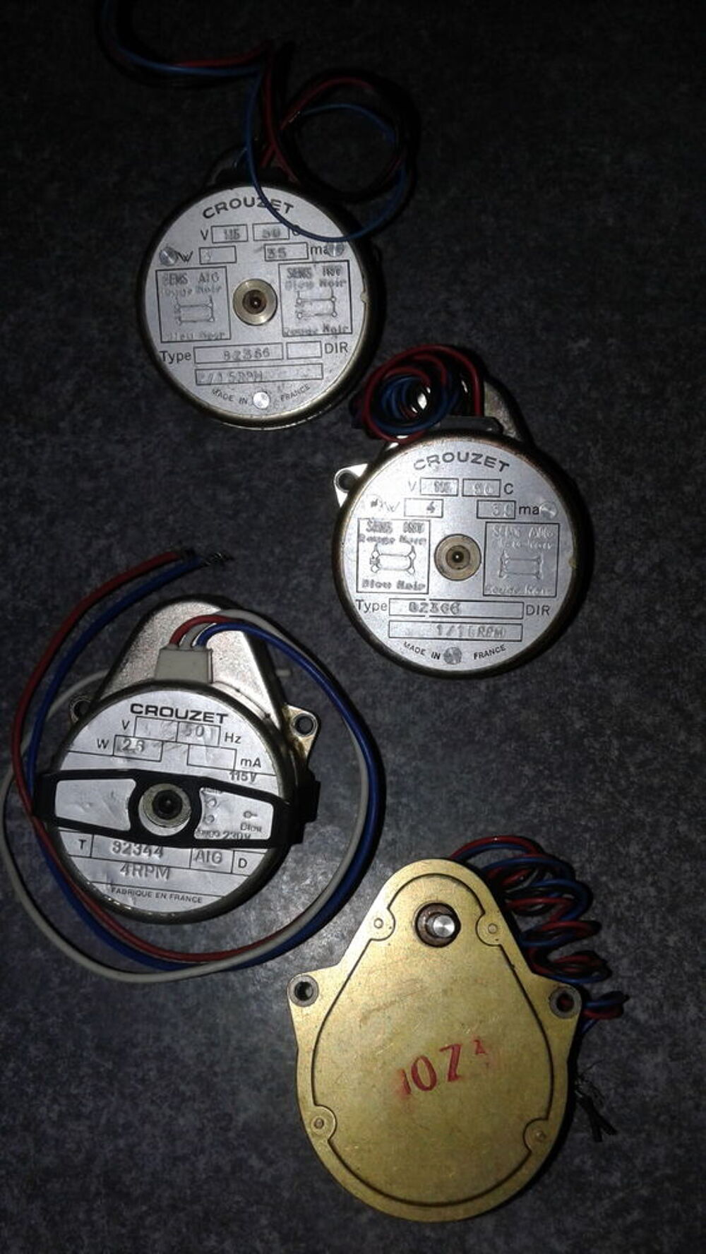 Moteurs Crouzet neufs Bricolage