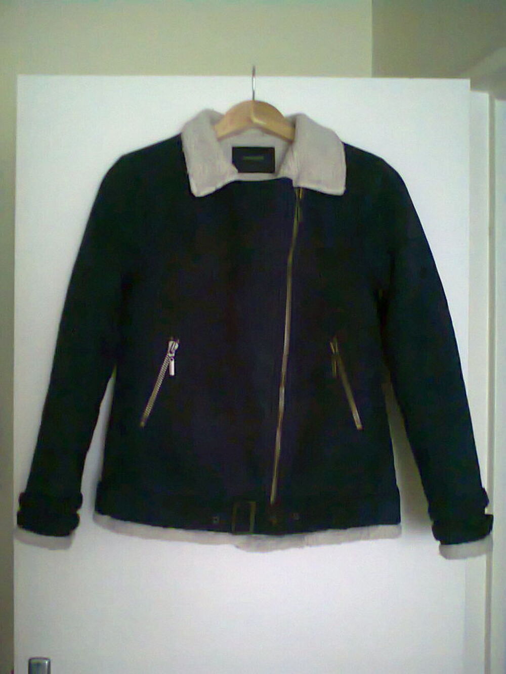Tr&egrave;s beau blouson d'hiver fourr&eacute; unisexe petite taille S Vêtements