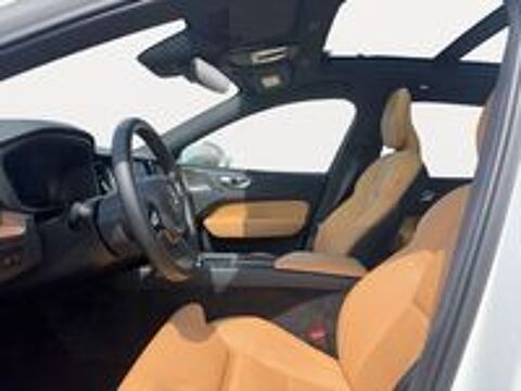XC60 T8 AWD ULTIMAT 2023 occasion 13124 Peypin