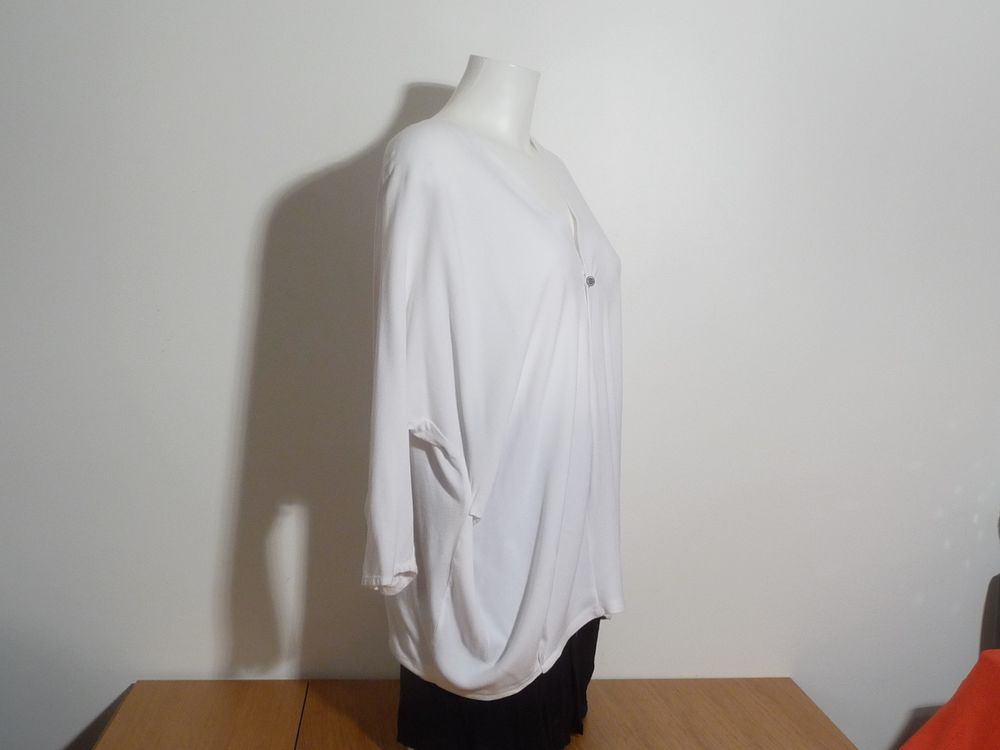 Blouse/ Top en Viscose Blanc &agrave; Manches Longues- Lauren Vidal Vêtements