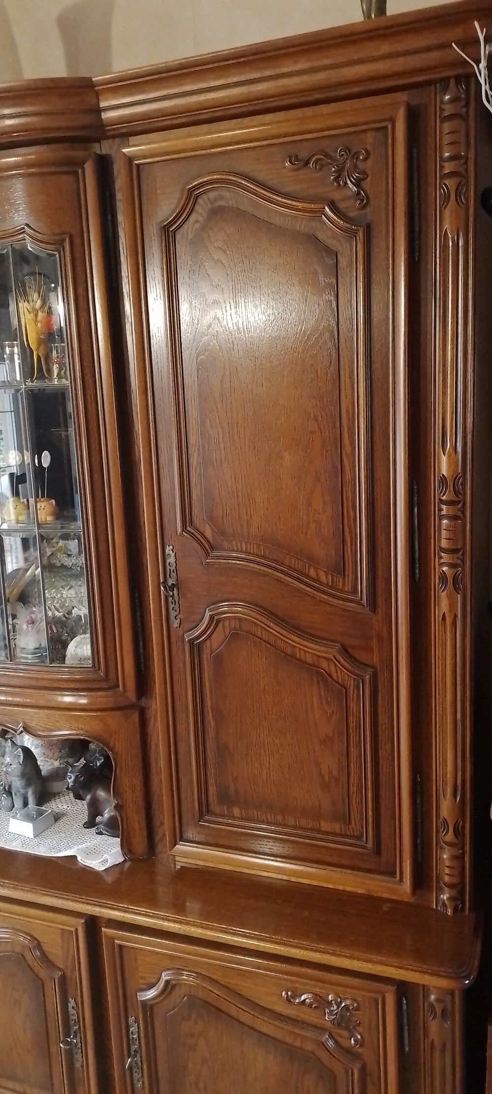 Tr&egrave;s beau meuble vaisselier Meubles