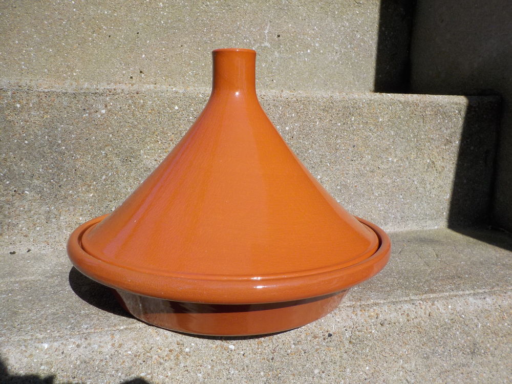 TAJINE ***neuve*** Electroménager