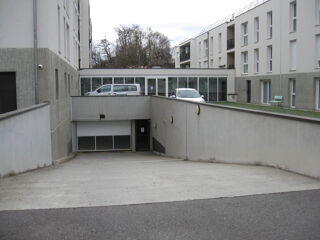  Parking / Garage à louer 12 m²
