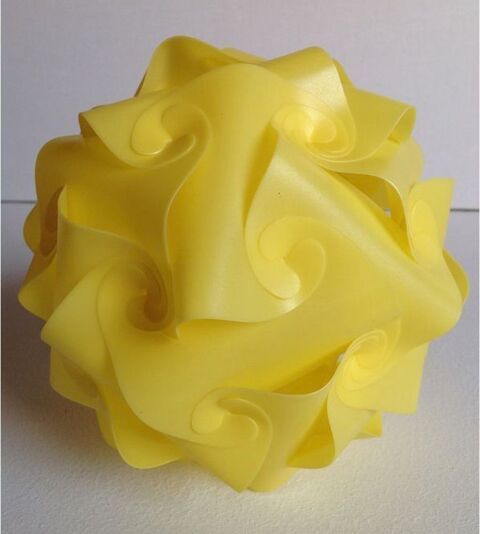 LAMPE PUZZLE AMBIENCE JAUNE 18cm DIAMÈTRE Envoi Possible
5 Trégunc (29)