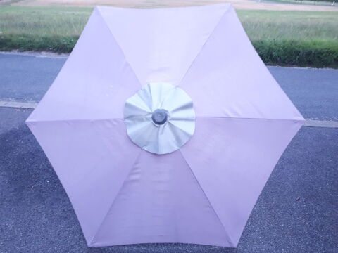 Parasol avec housse de rangement 10 Montigny-Lencoup (77)