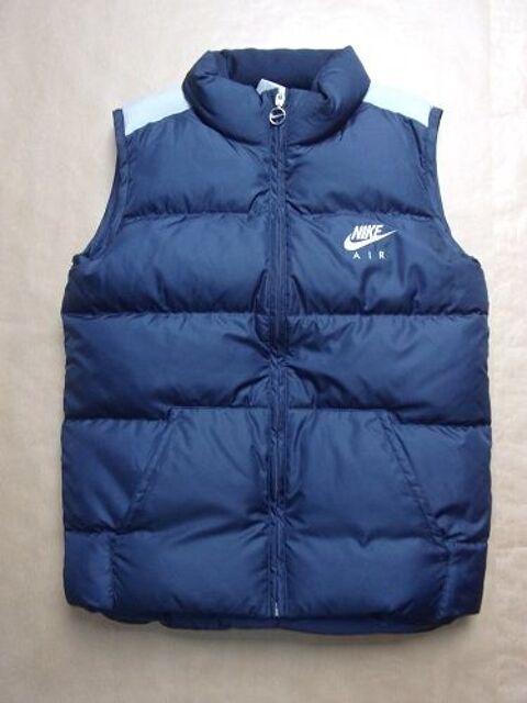 Lot de vtements en taille 10 ans et 9-11 ans 10 Montaigu-la-Brisette (50)