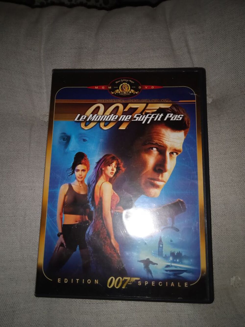 DVD 007 Le Monde ne suffit pas
1999 DVD et blu-ray