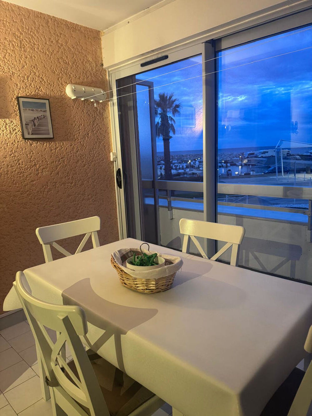   SUPERBE APPT T2 AVEC VUE SUR LE PORT ET SUR LA MER Provence-Alpes-Côte d'Azur, Six-Fours-les-Plages (83140)