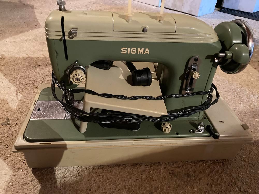 Machine &agrave; coudre vintage Sigma Electroménager