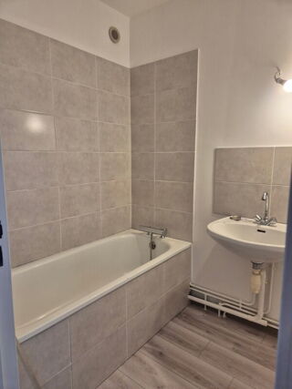  Maison à louer 4 pièces 88 m²