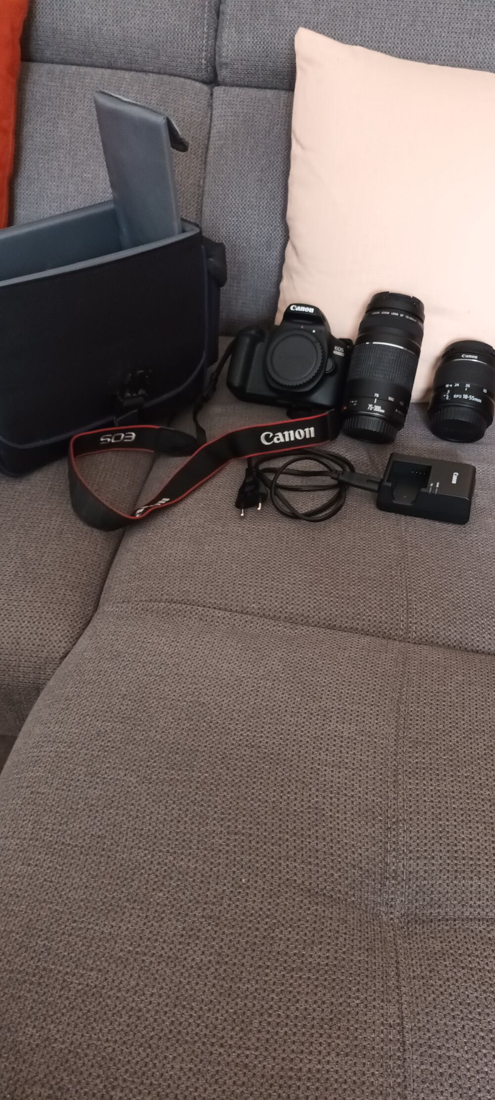 Canon EOS 4000D plus Objectifs Photos/Video/TV