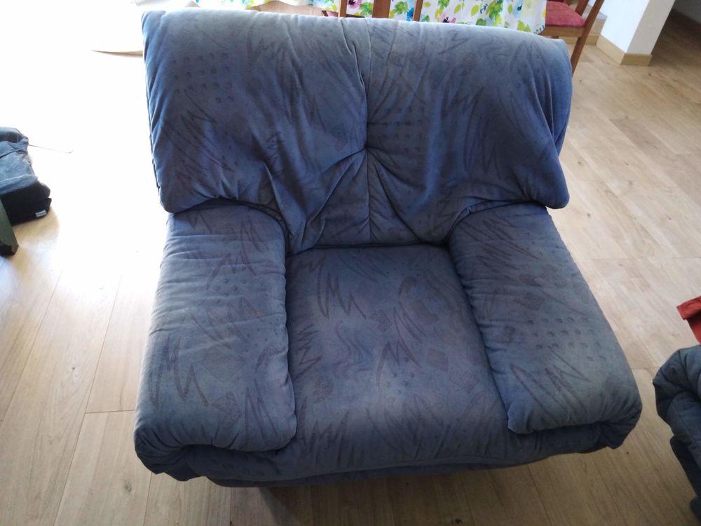 confortable ensemble de 2 canap&eacute;s et 1 fauteuil Meubles