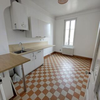  Appartement à louer 2 pièces 64 m²