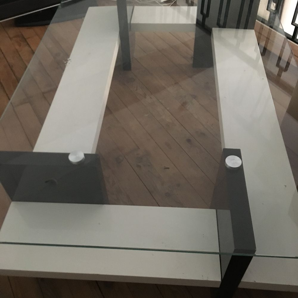 cause d&eacute;m&eacute;nagement prochain jolie table basse Meubles