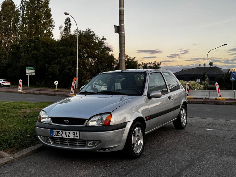 Fiesta 1.3 Concept 2002 occasion 94000 Cr&eacute;teil