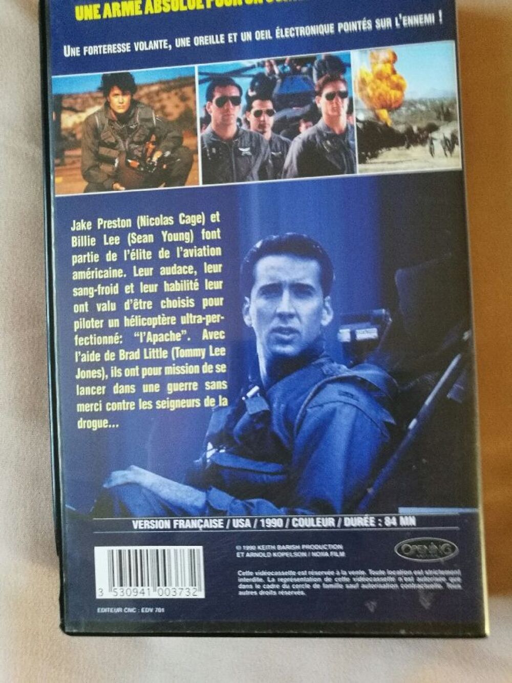 FIRE BIRDS (vhs) DVD et blu-ray