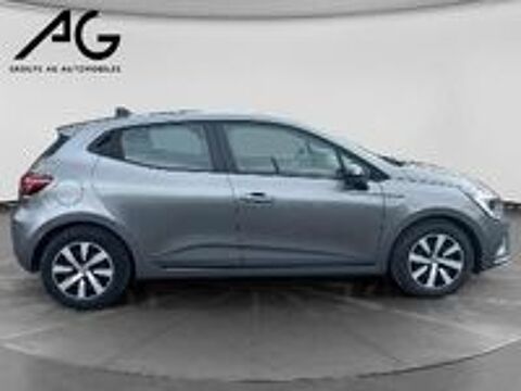 Clio V Clio E-Tech full hybrid 145 Evolution Evolution 2023 occasion 08000 Charleville-M&eacute;zi&egrave;res