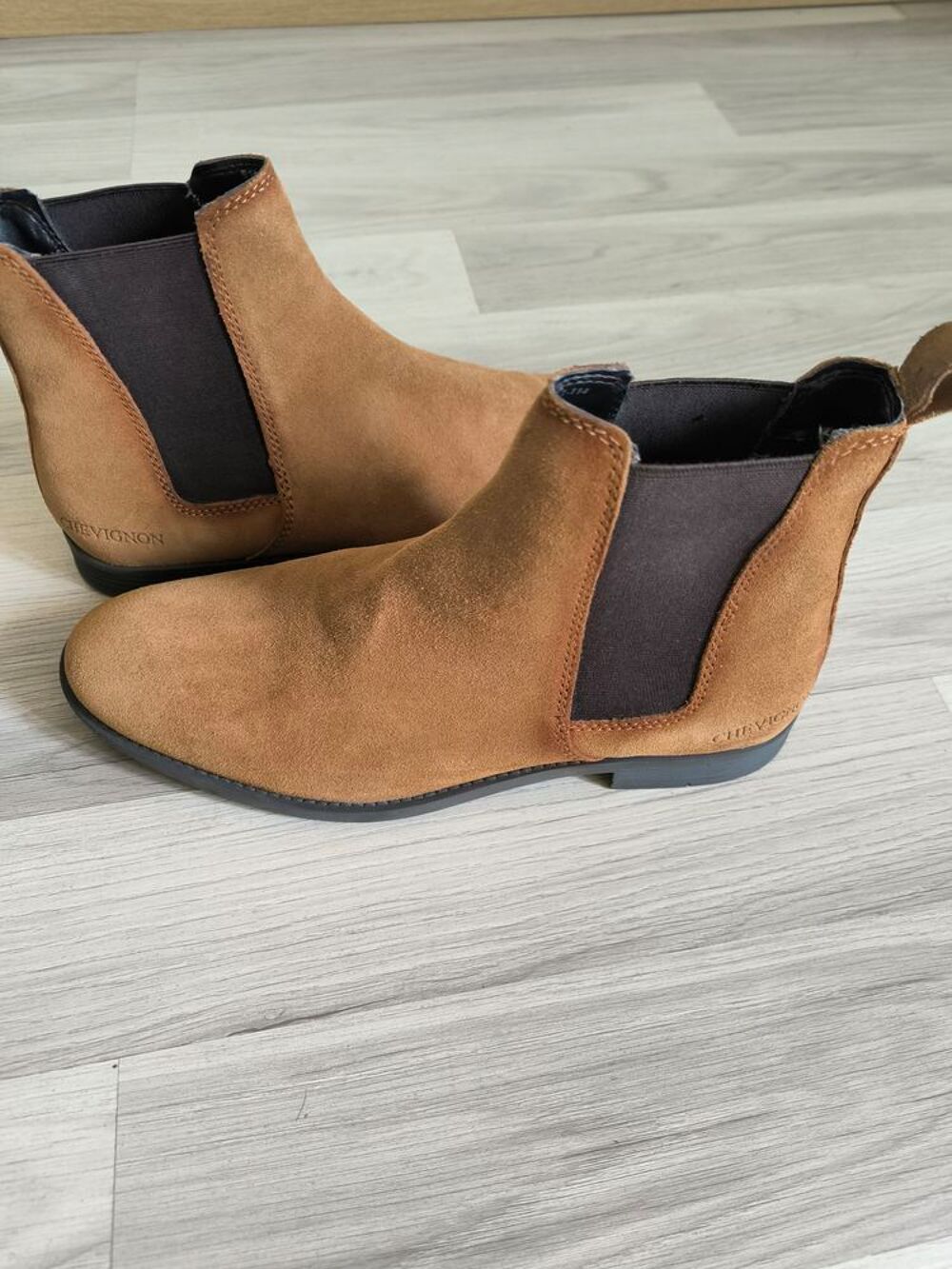 Bottines homme chevignon en daim Chaussures