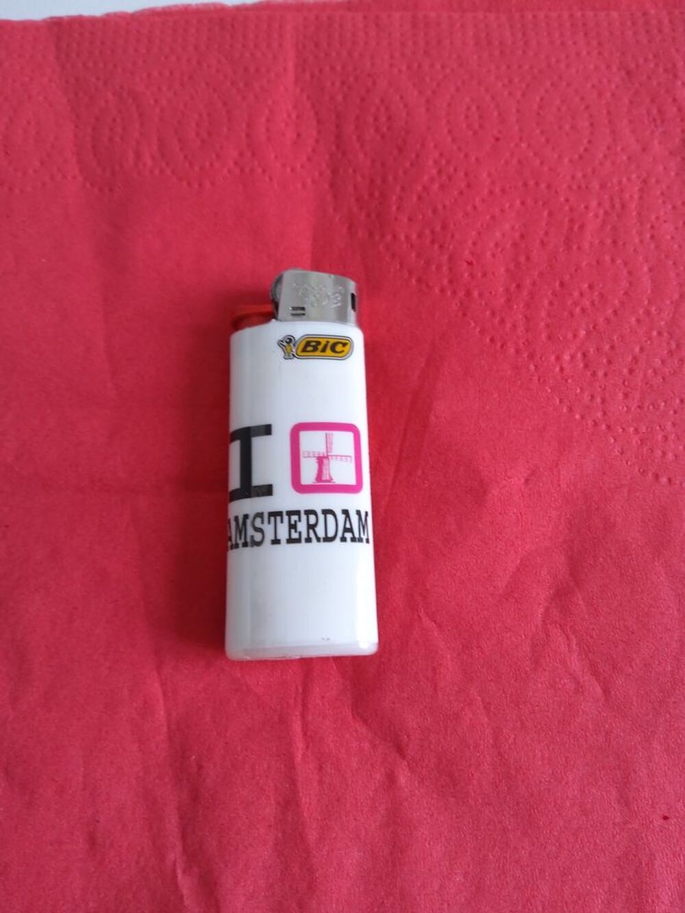 BRIQUET via AMSTERDAM 