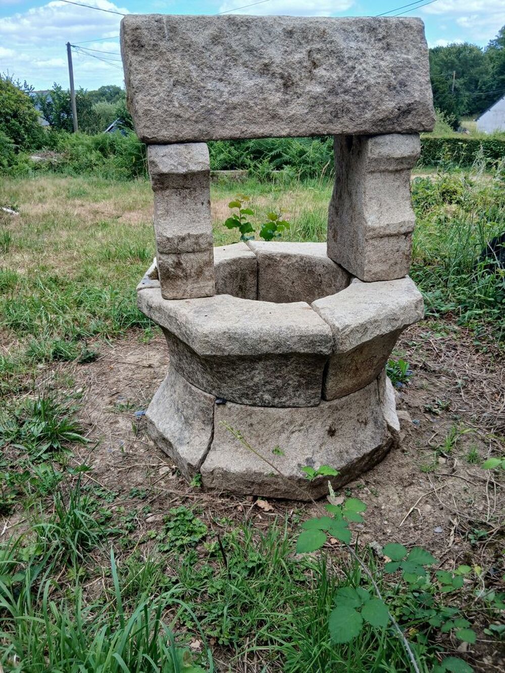 PUITS GRANIT VIEUX r&eacute;gion Bretagne Jardin