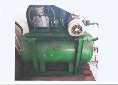 compresseur 200 l et outillage 1 La Guiche (71)