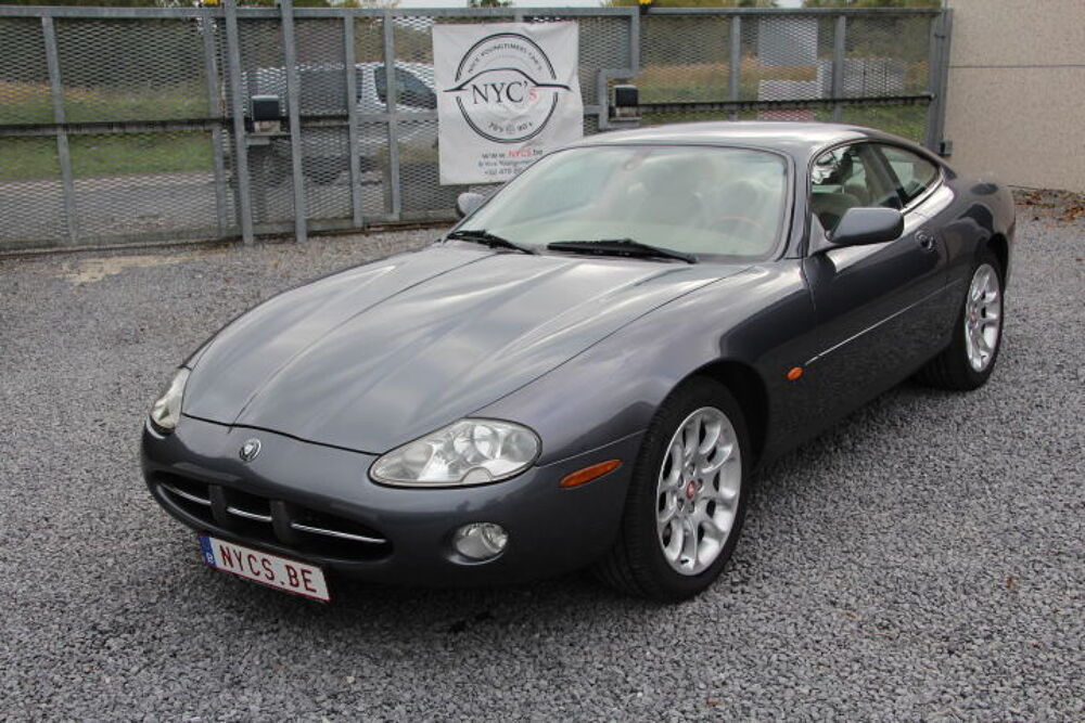 XK8 4.2i V8 2003 occasion 59310 Auchy-lez-Orchies