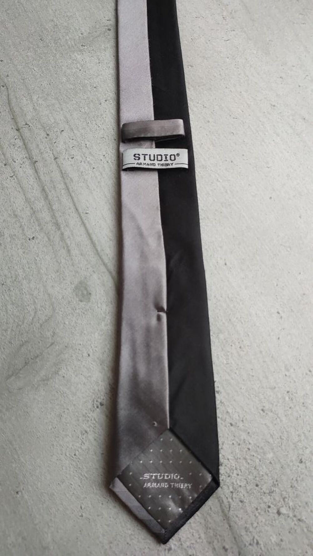 Cravate Armand Thiery ??Studio'' 100% Soie - Gris Anthracite Vêtements