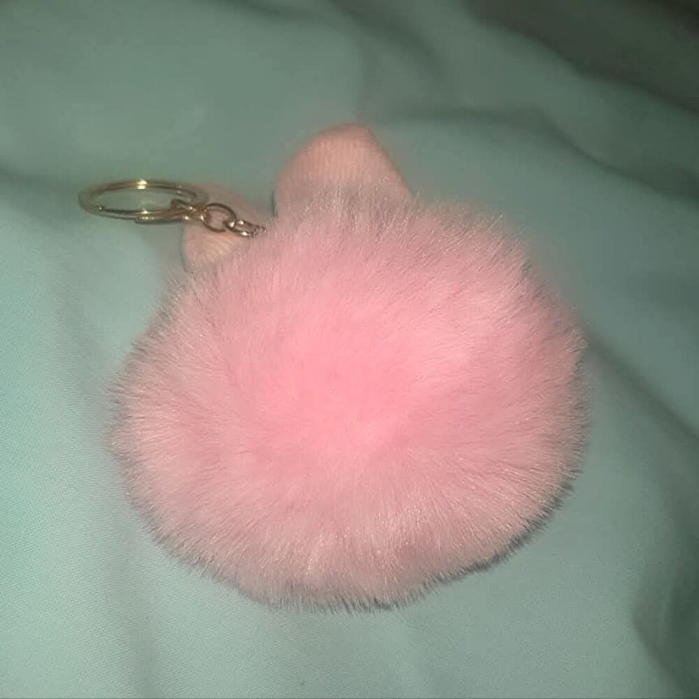 Porte-cl&eacute;, gros pompon lapin rose, NEUF Bijoux et montres