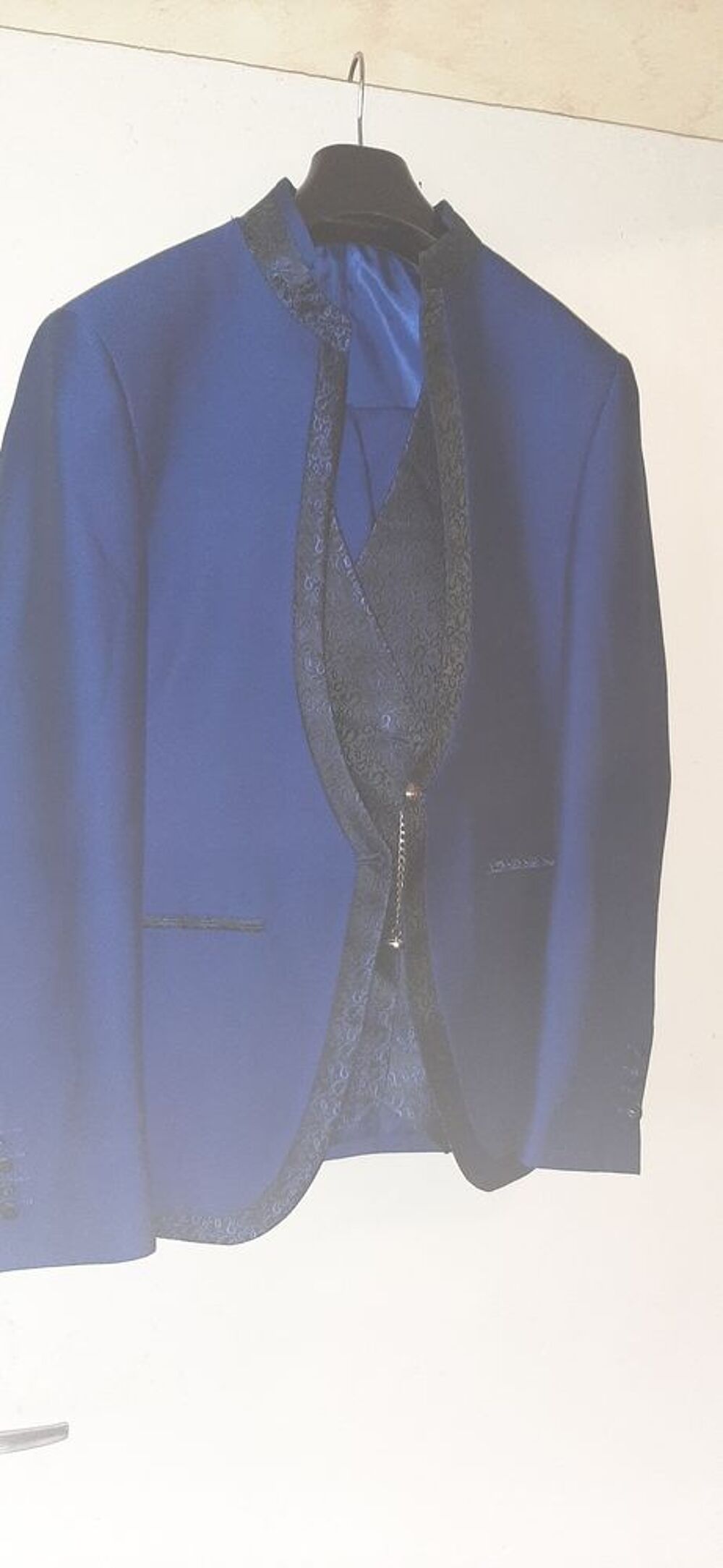 COSTUME Vtements