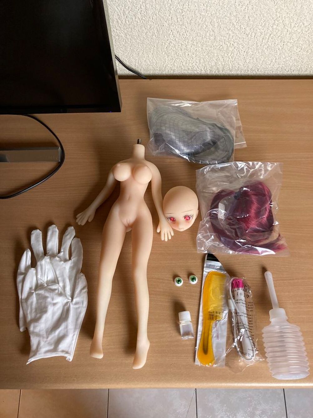 Figurine / Poup&eacute;e XXL 2en1 au touch&eacute; ULTRA r&eacute;aliste 