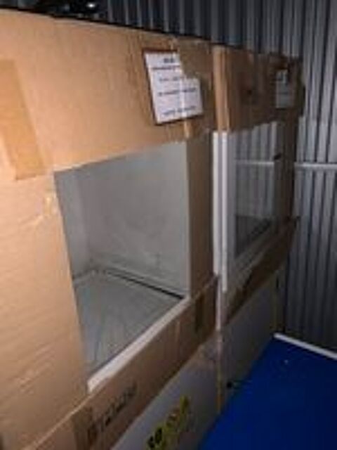   DEMI ARMOIRE INFORMATIQUE MARQUE ATELIER SYSTEM NEUF 
