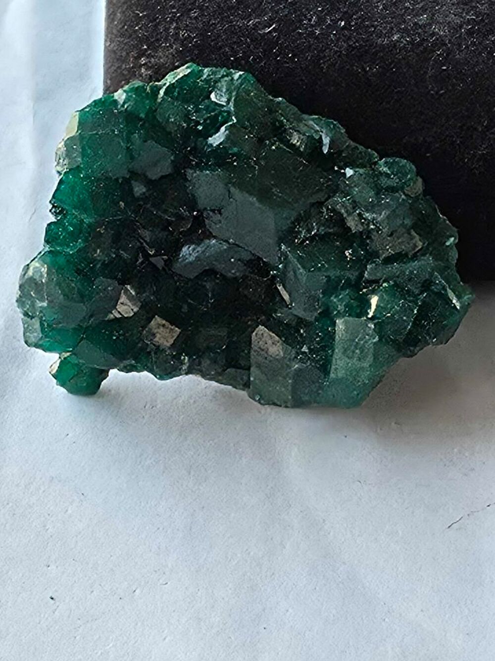 Cristaux de Dioptase Verte sur Matrice (RDC)-17g 