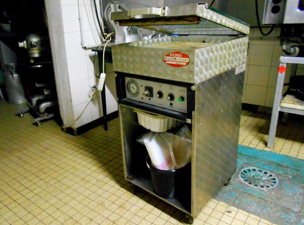 Machine sous vide (pro) 380 Volt de marque BOSS Electroménager