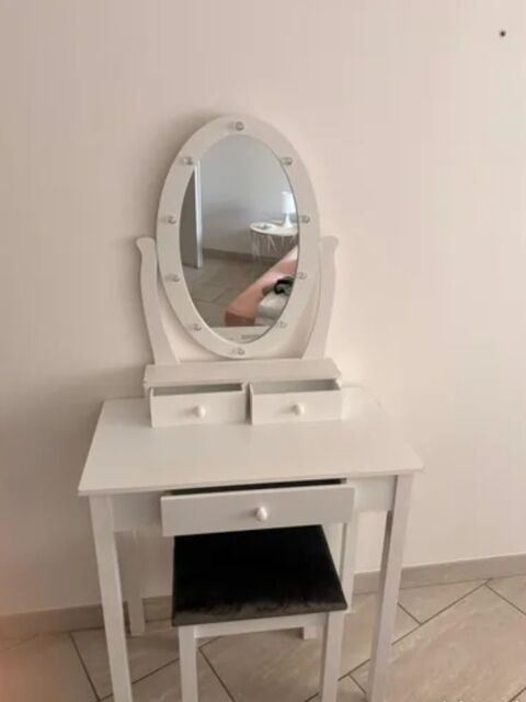 Coiffeuse bon état Canet Plage (66)