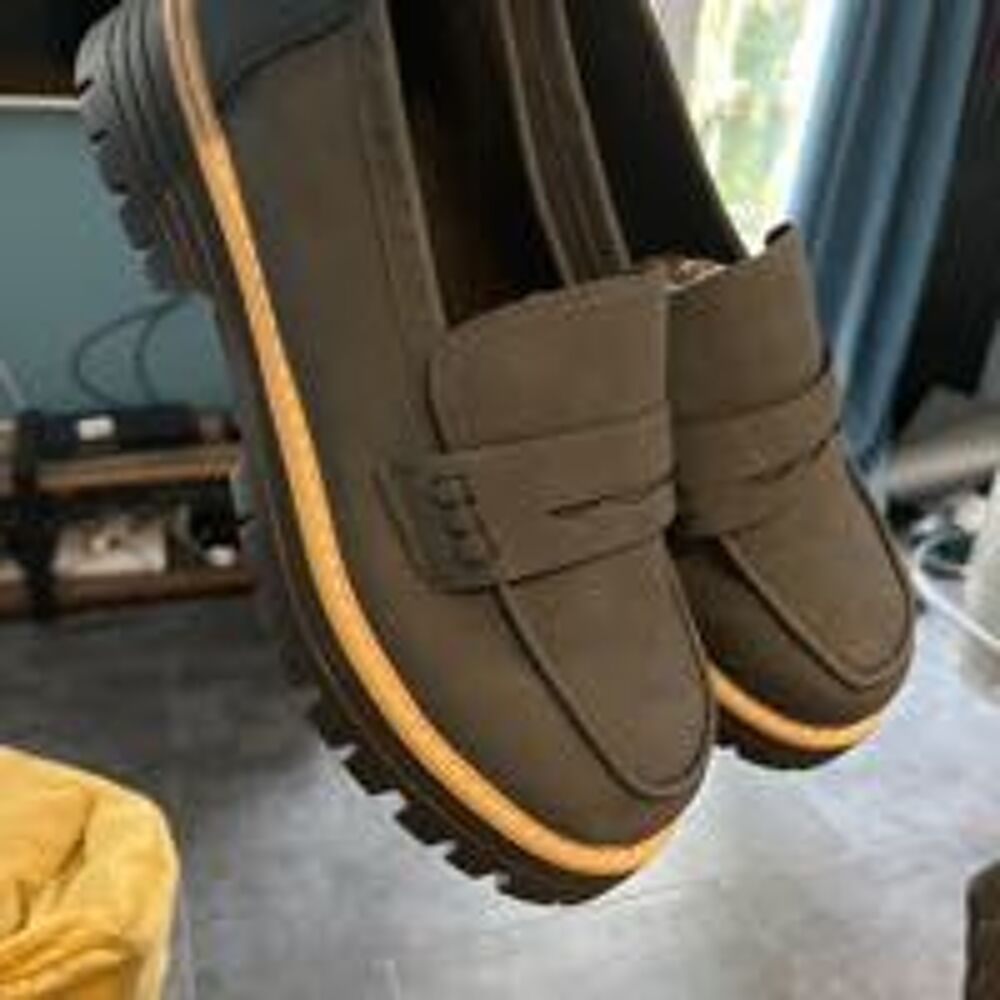 Mocassins femme neufs bleus ortho. 42 Chaussures