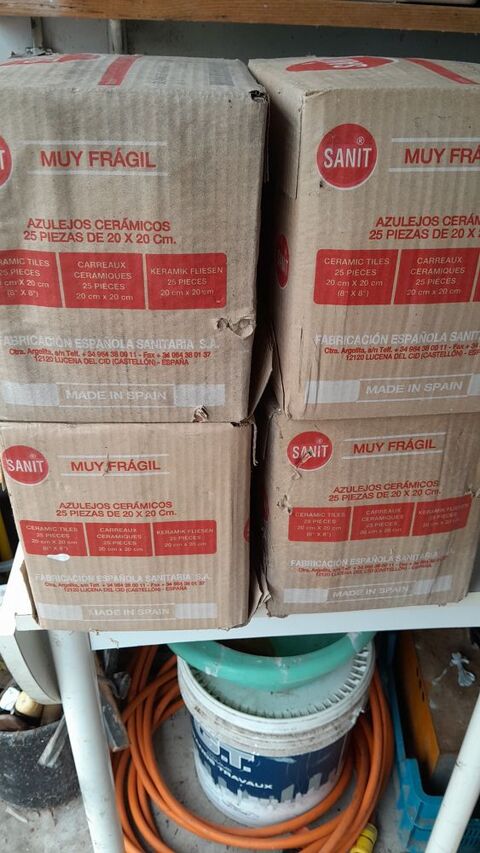 vents carrelage 
250 Palavas-les-Flots (34)