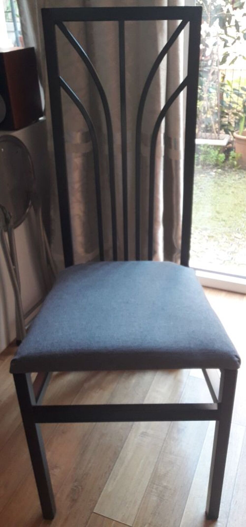 CHAISES Meubles